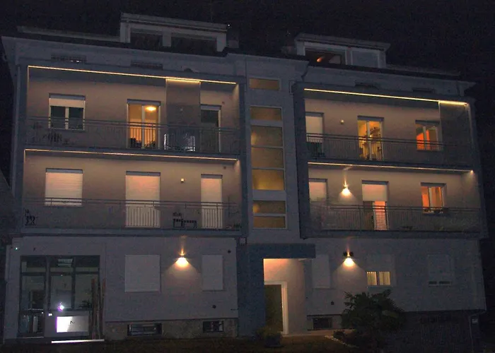 Lägenhet Benny's Near