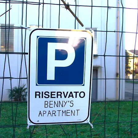 Benny's Near Lägenhet *